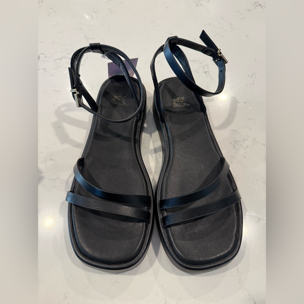 NWT Wild Fable Black Sandals